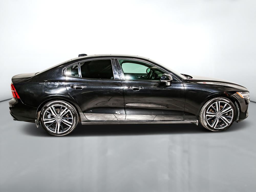 Volvo S60 B5 R-DESIGN AWD 2022 d’occasion à vendre - 2