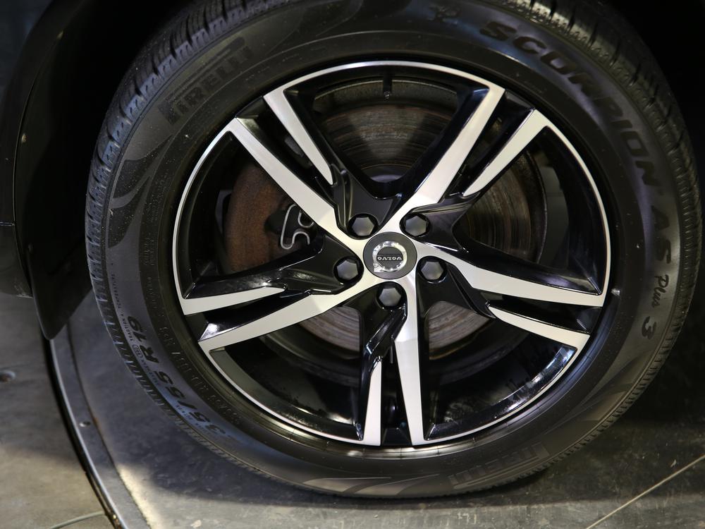 Volvo XC60 T6 R-DESIGN 2021 d’occasion à vendre - 12