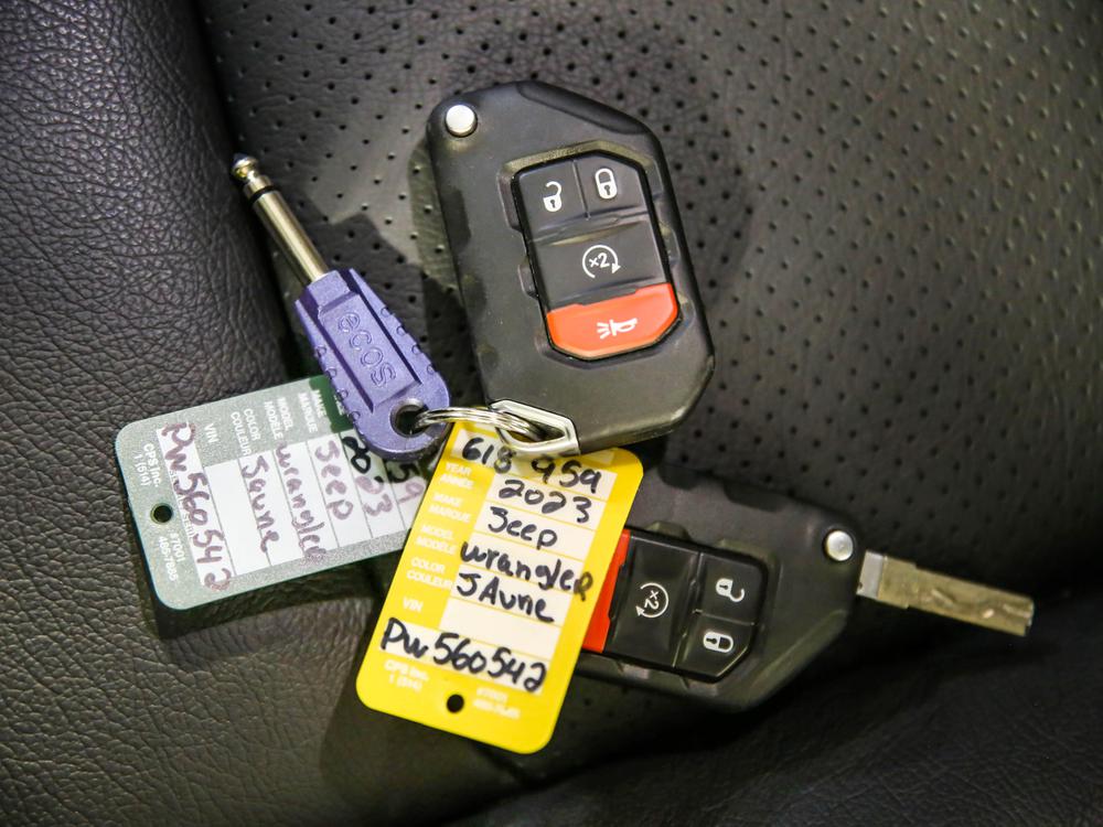 Jeep Wrangler Sport S Modifié 2023 d’occasion à vendre - 46