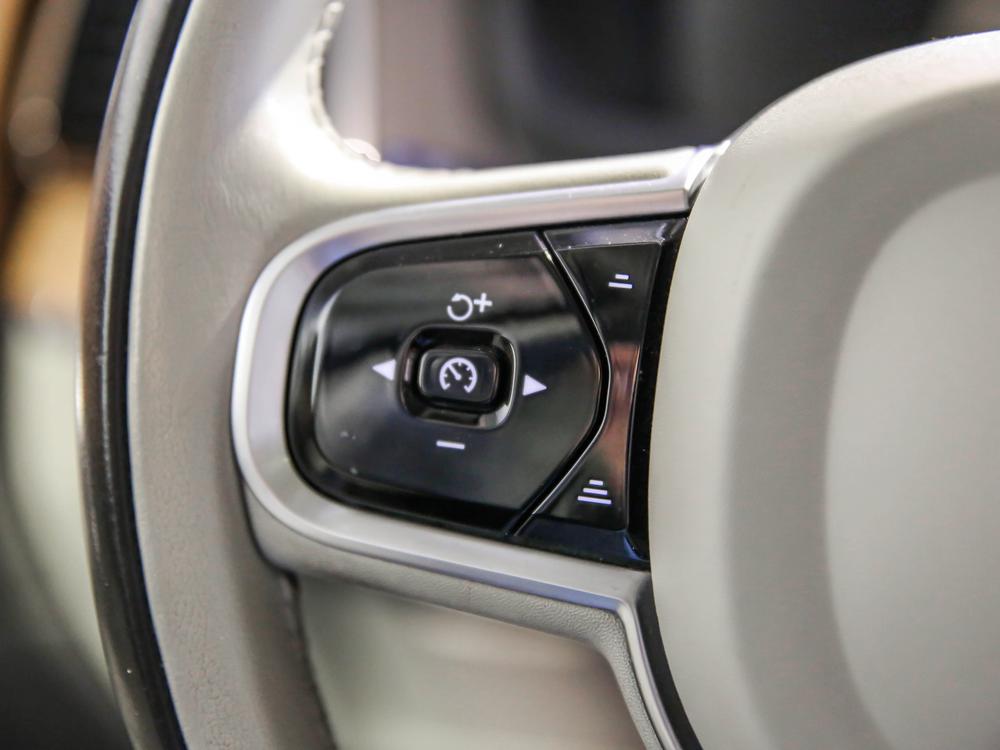 Volvo XC90 T6 MOMENTUM AWD 2022 d’occasion à vendre - 22