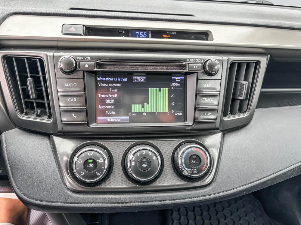 Toyota RAV4 LE 2015 d’occasion à vendre - 23