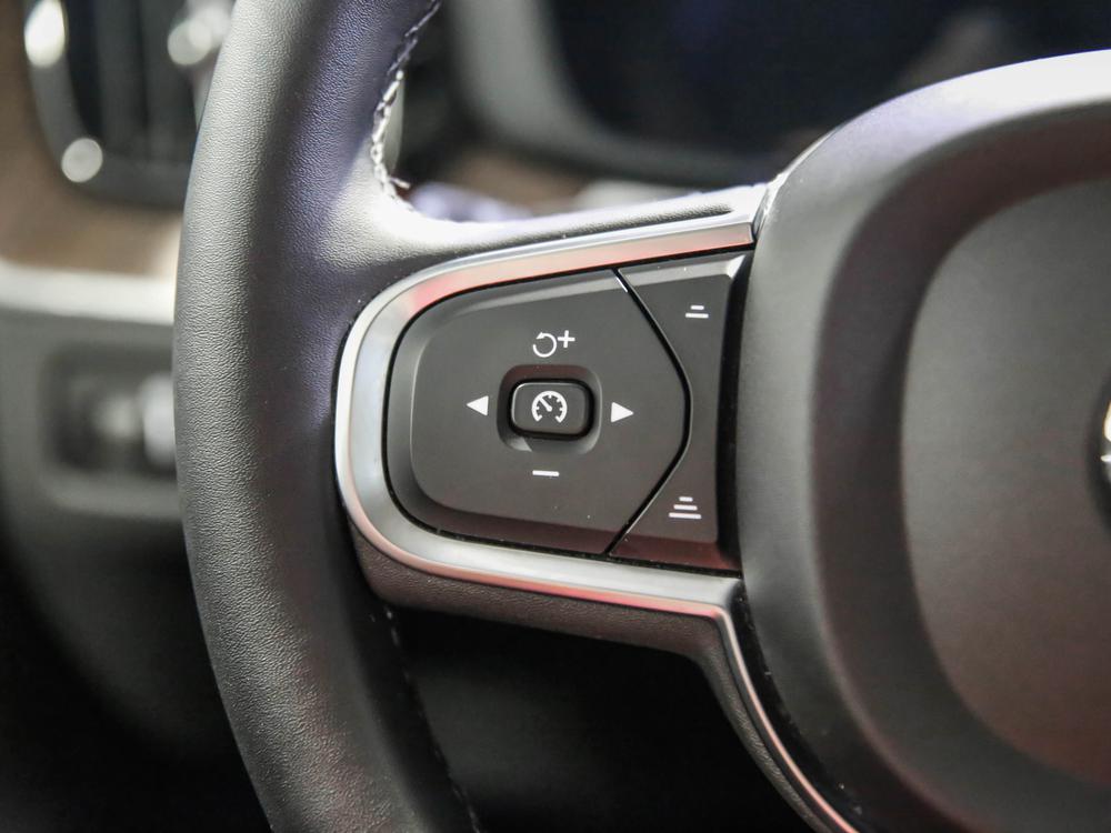Volvo XC60 B6 MOMENTUM AWD 2022 d’occasion à vendre - 19