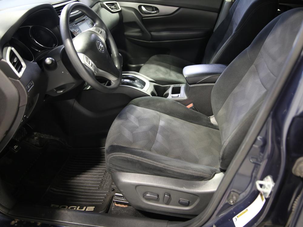 Nissan Rogue SV 2016 d’occasion à vendre - 17
