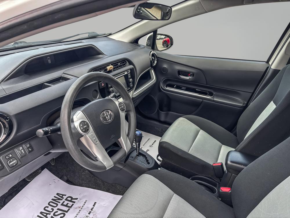 Toyota Prius c BASE 2017 d’occasion à vendre - 12