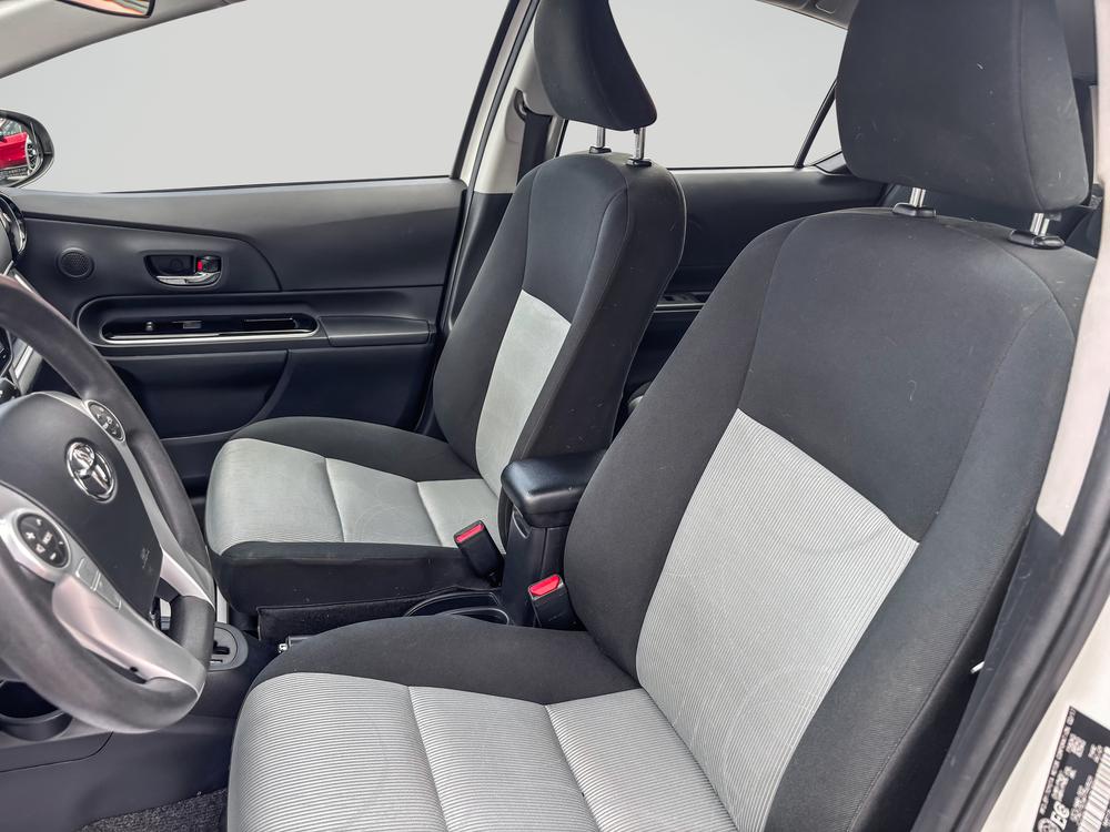 Toyota Prius c BASE 2017 d’occasion à vendre - 13