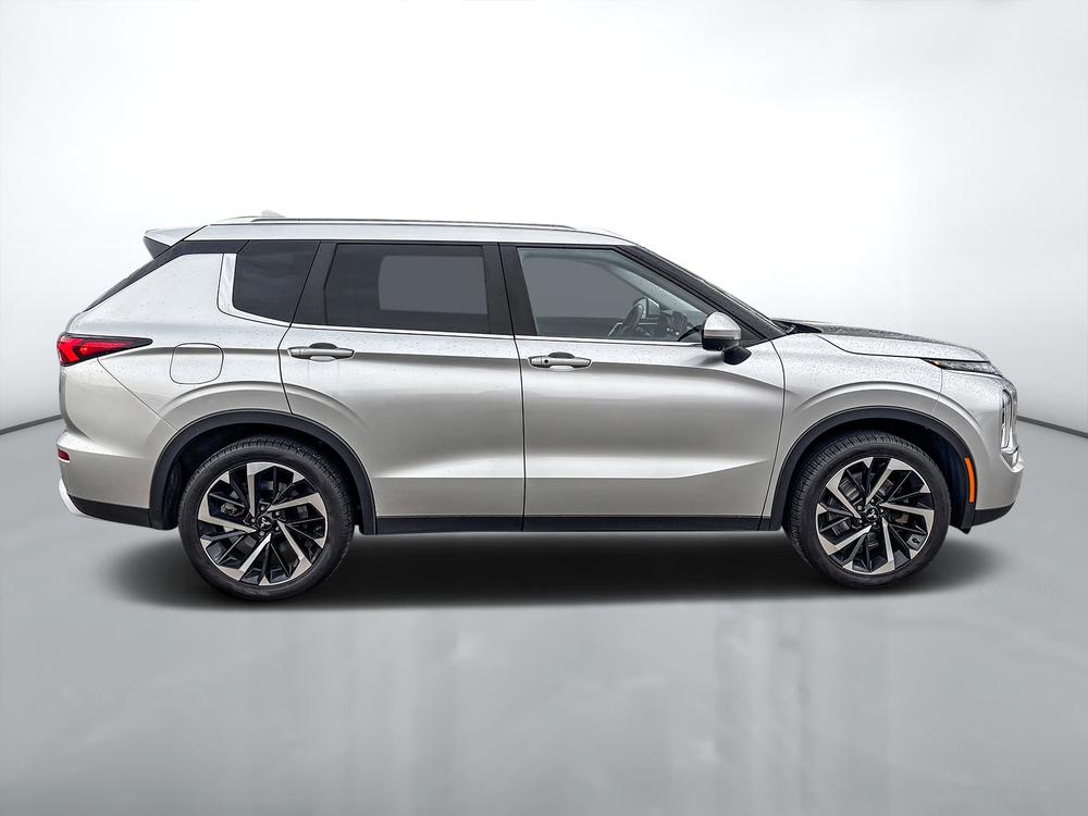 Mitsubishi Outlander SE AWD 2022 d’occasion à vendre - 9