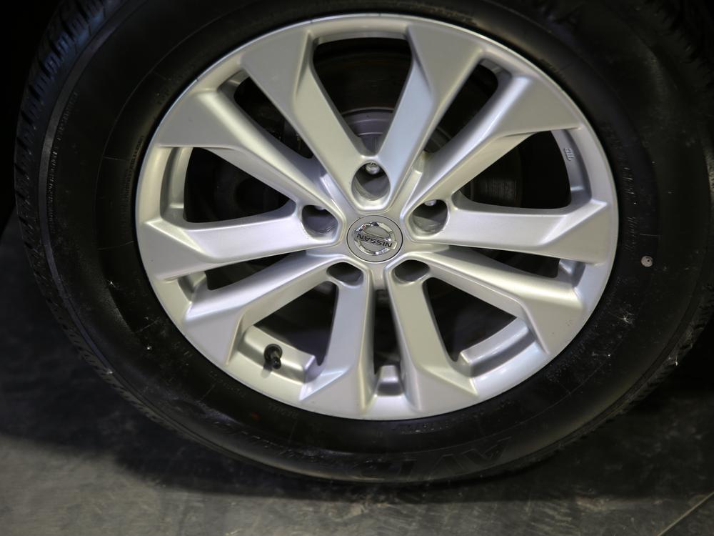 Nissan Rogue SV 2016 d’occasion à vendre - 12