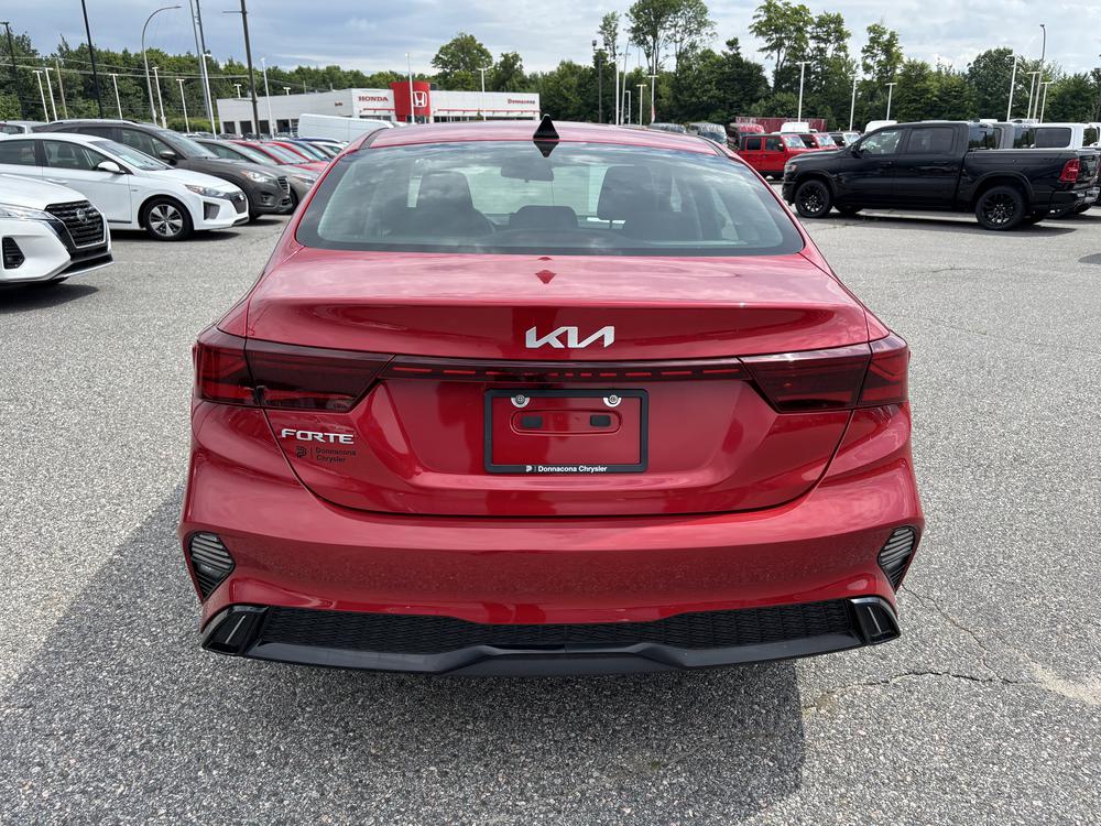 Kia Forte EX 2023 d’occasion à vendre - 7