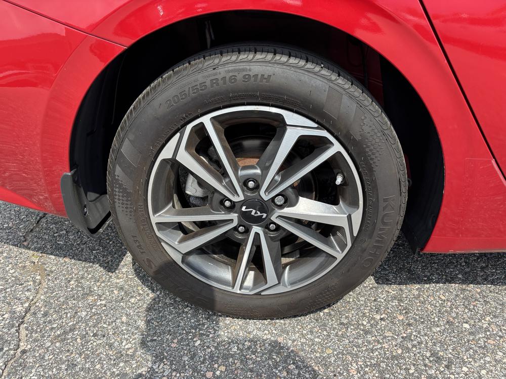 Kia Forte EX 2023 d’occasion à vendre - 11