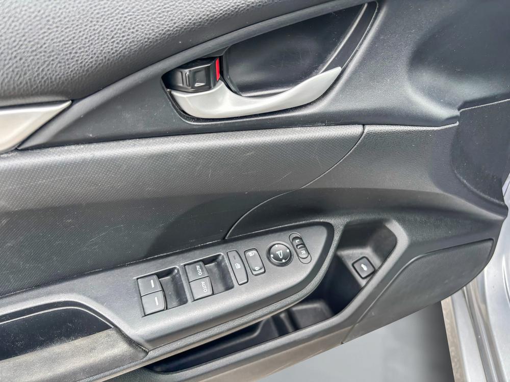 Honda Civic Berline LX 2018 d’occasion à vendre - 11