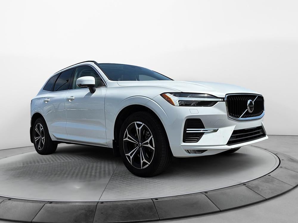 Volvo XC60 B6 MOMENTUM // PREMIUM PACK