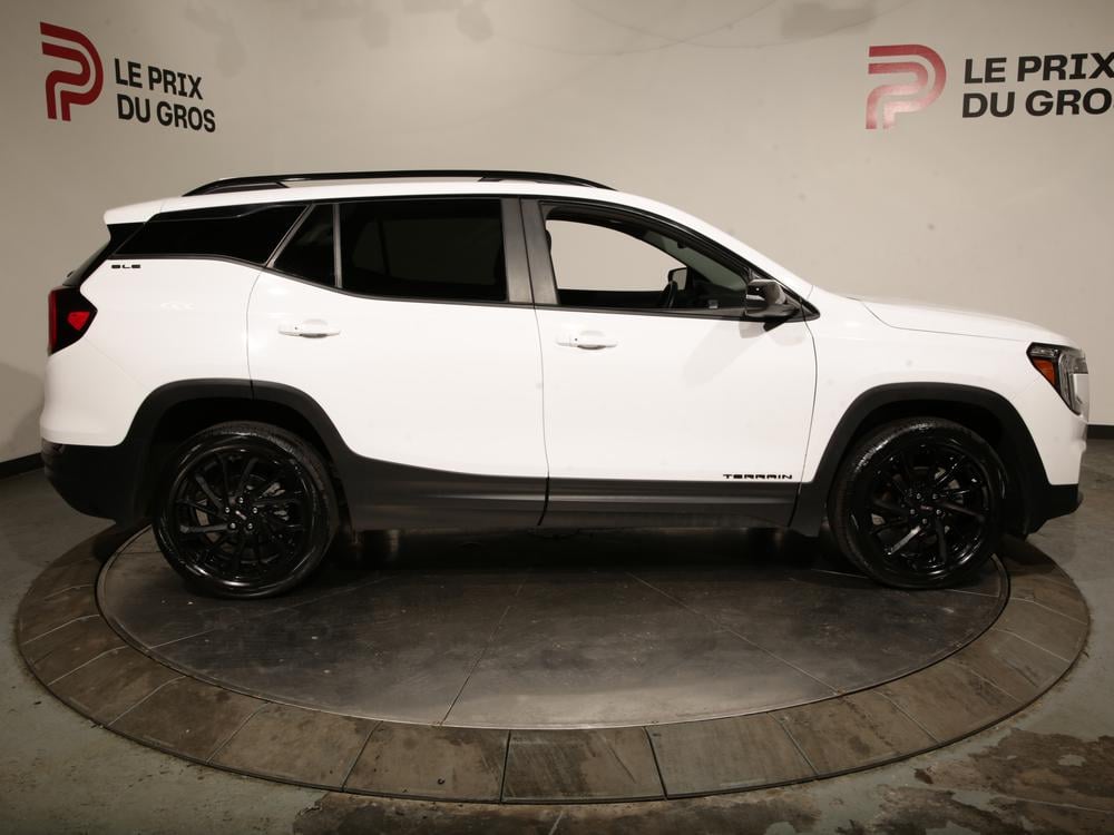 GMC Terrain SLE 2023 d’occasion à vendre - 2
