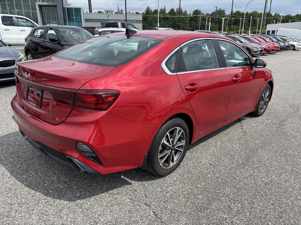 Kia Forte EX 2023 d’occasion à vendre - 8