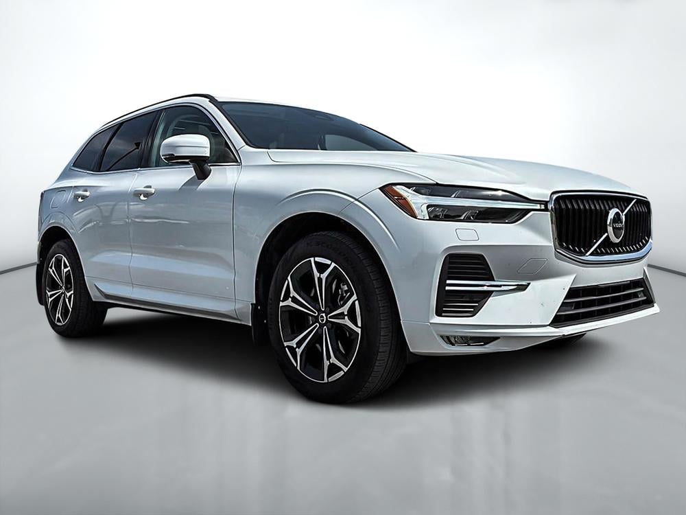 Volvo XC60 B6 MOMENTUM // PREMIUM PACK