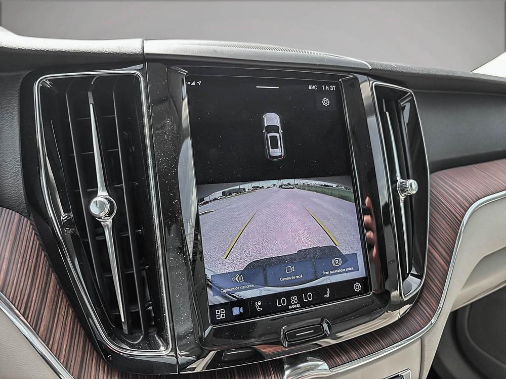 Volvo XC60 B6 MOMENTUM // PREMIUM PACK 2022 d’occasion à vendre - 22