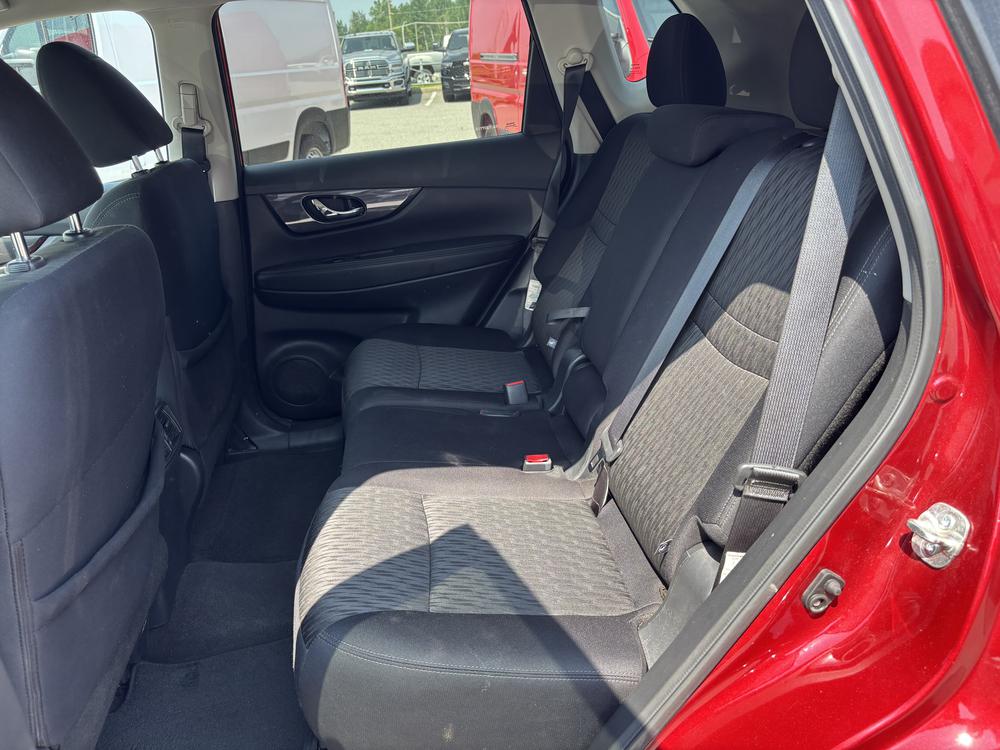 Nissan Rogue SV 2020 d’occasion à vendre - 24