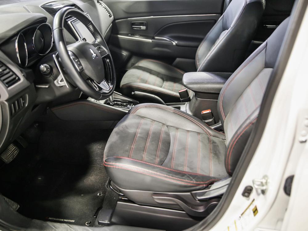 Mitsubishi RVR SEL 2021 d’occasion à vendre - 16