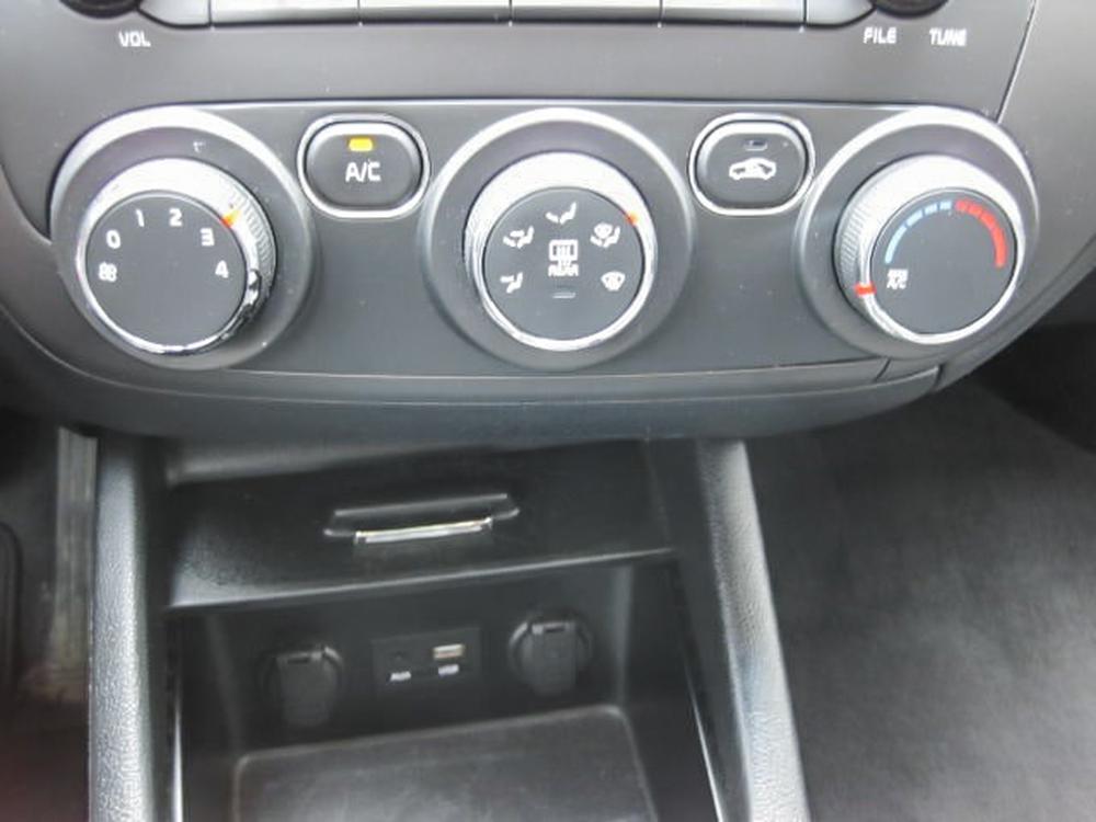 Kia Forte LX 2018 d’occasion à vendre - 21