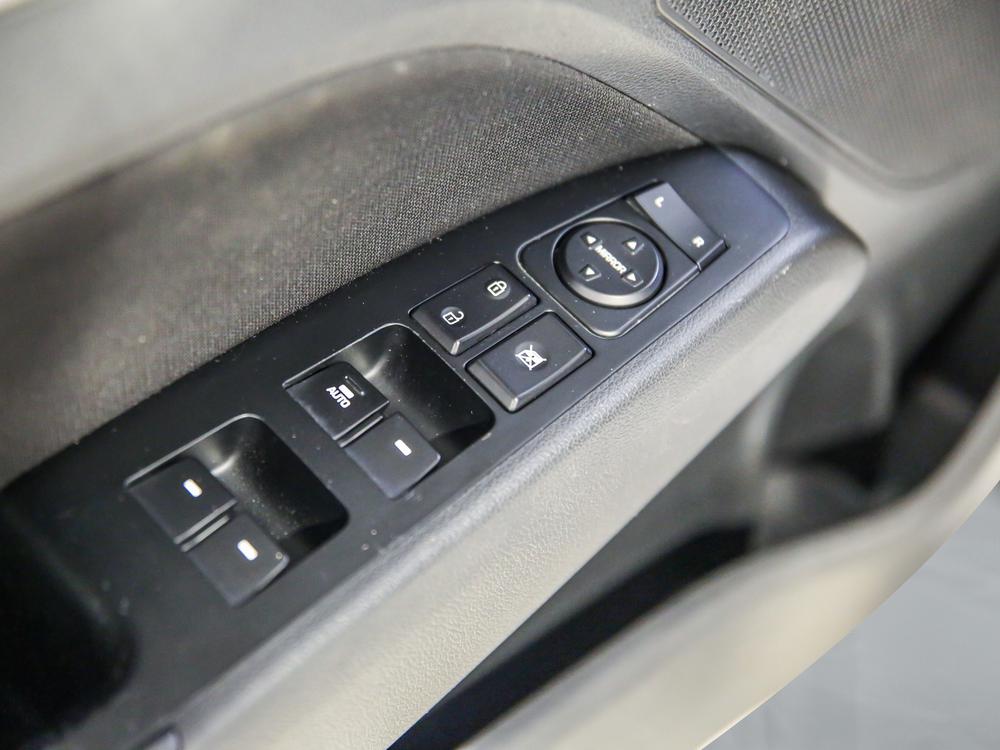 Hyundai Elantra Essential 2019 d’occasion à vendre - 14
