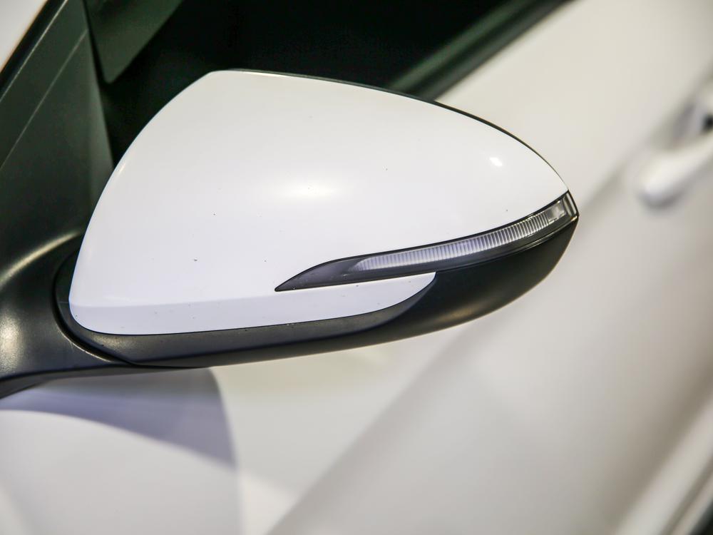 Hyundai Elantra Essential 2019 d’occasion à vendre - 12