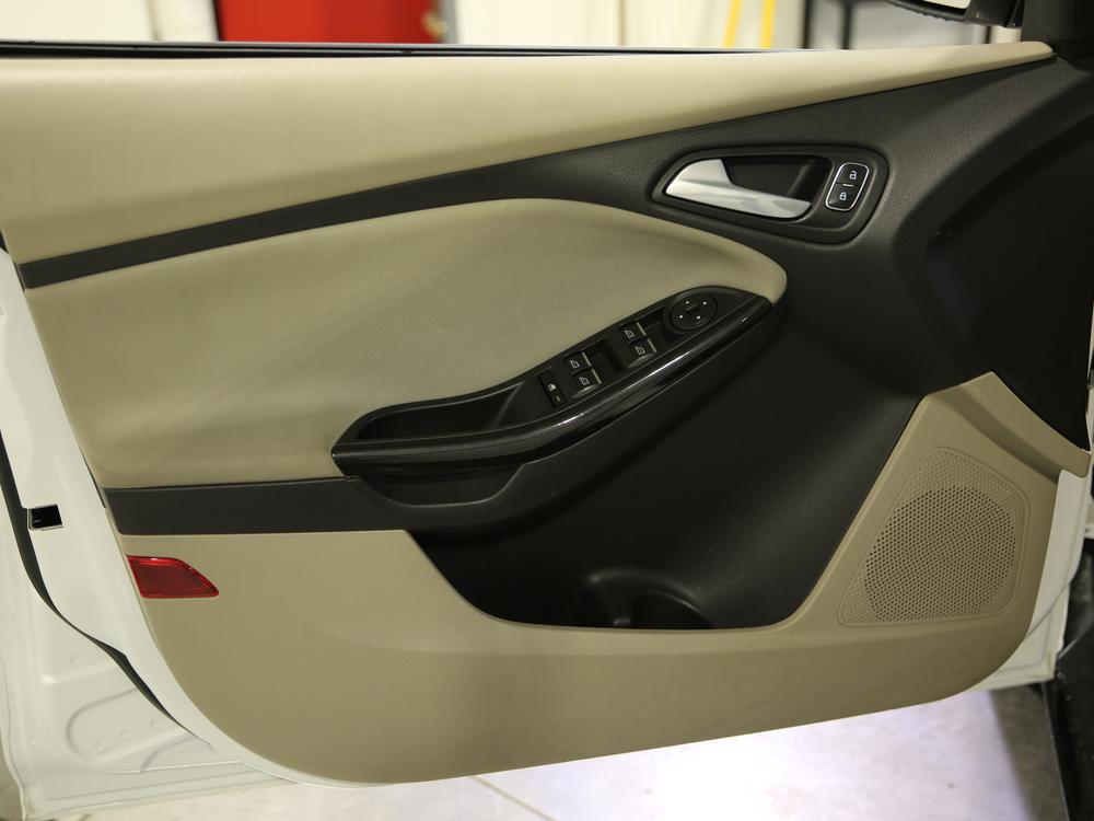Ford Focus EV 2018 d’occasion à vendre - 13