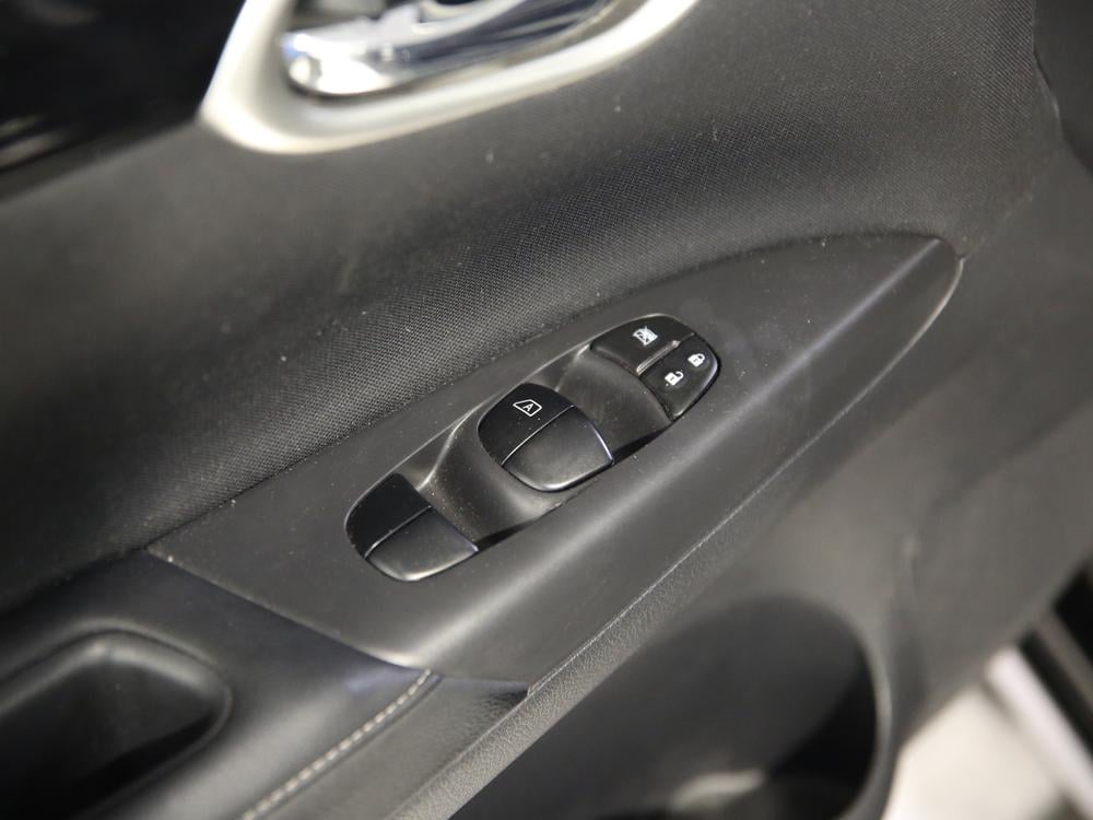 Nissan Sentra SV 2017 d’occasion à vendre - 16