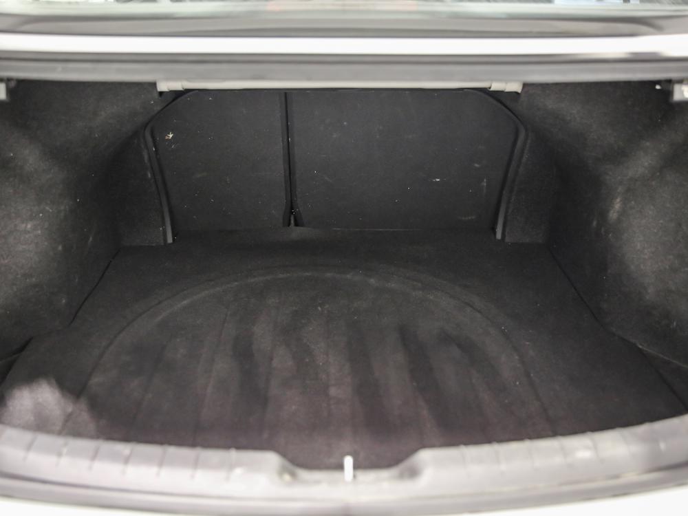 Hyundai Elantra Essential 2019 d’occasion à vendre - 31