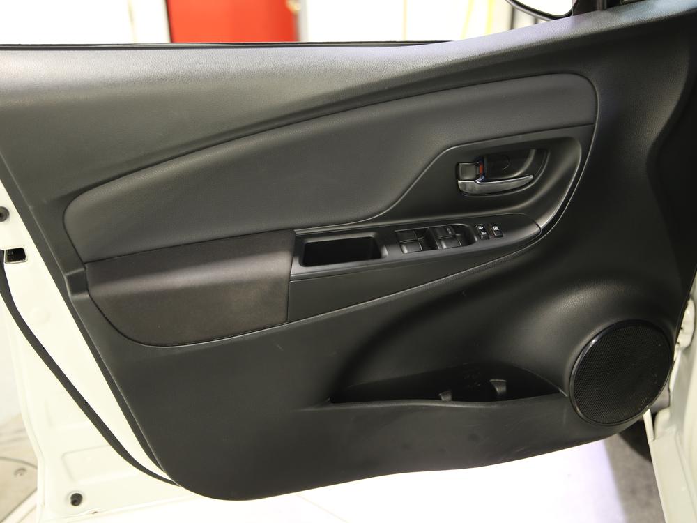 Toyota Yaris Hatchback LE 2018 d’occasion à vendre - 13