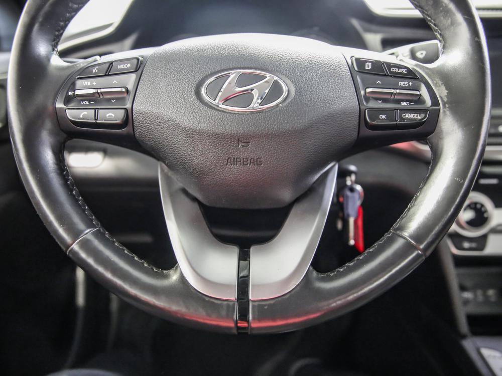 Hyundai Elantra Essential 2019 d’occasion à vendre - 17
