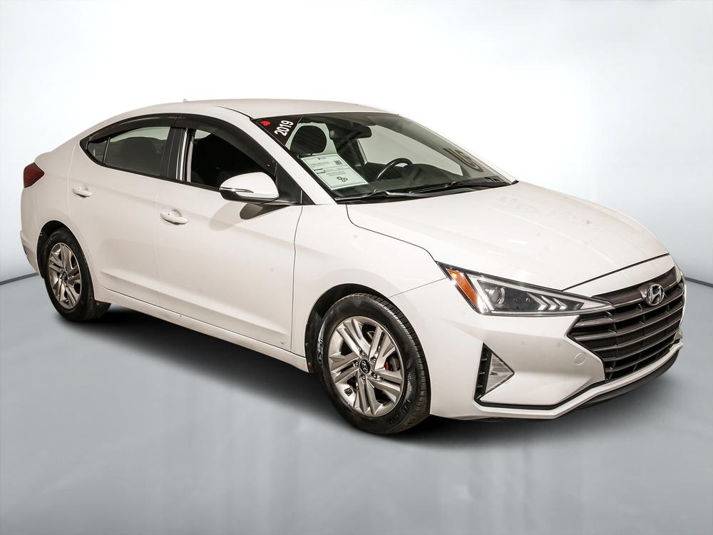 Hyundai Elantra Essential 2019 d’occasion à vendre - 1