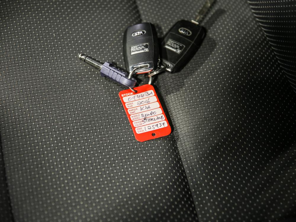 Kia Rondo LX 2016 d’occasion à vendre - 36