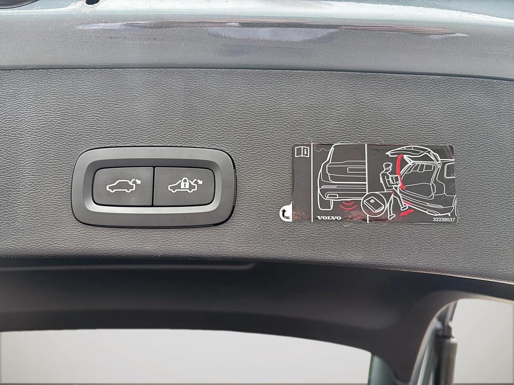Volvo XC40 T5 R-DESIGN AWD 2022 d’occasion à vendre - 16