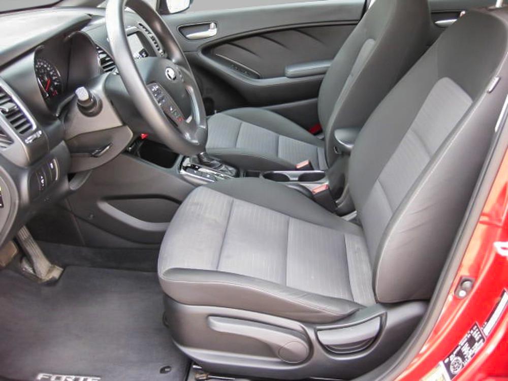 Kia Forte LX 2018 d’occasion à vendre - 12