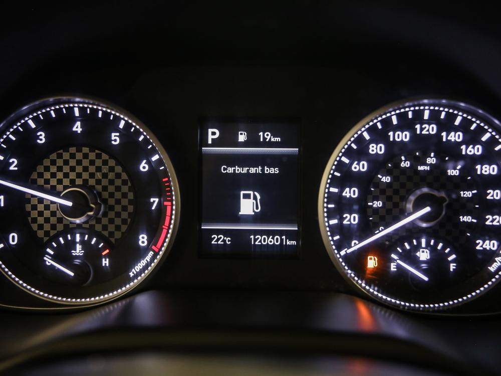 Hyundai Elantra Essential 2019 d’occasion à vendre - 24