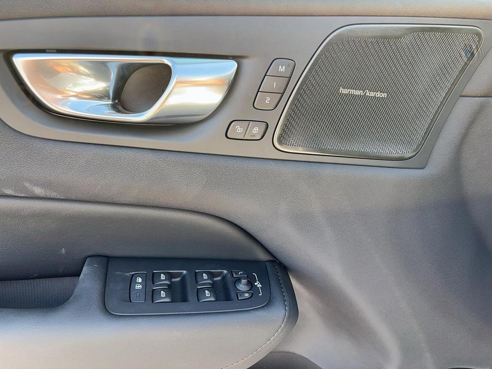 Volvo XC60 Recharge T8 PLUS 2024 d’occasion à vendre - 9
