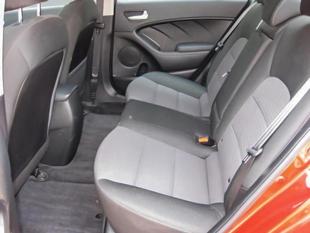 Kia Forte LX 2018 d’occasion à vendre - 13