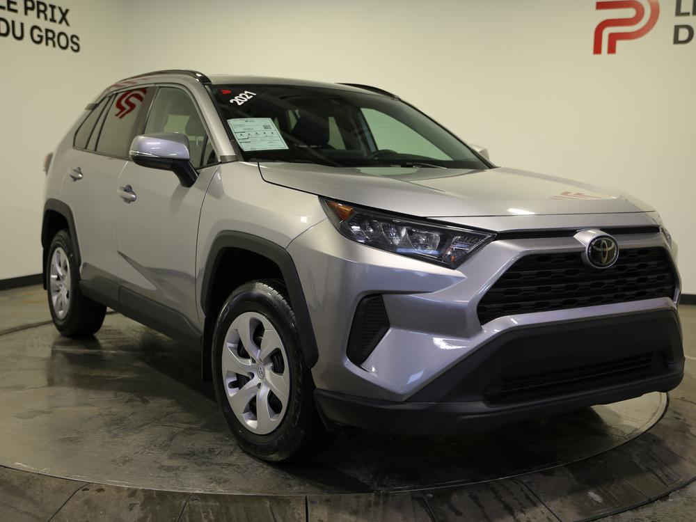 Toyota RAV4 LE