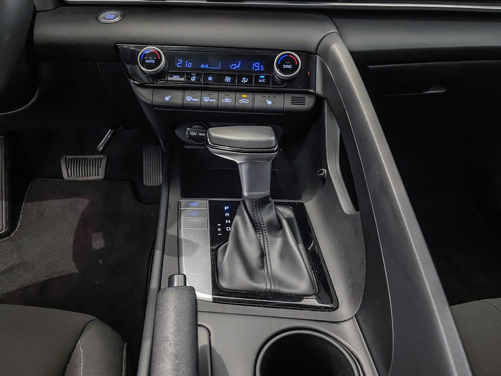 Hyundai Elantra Preferred Tech 2022 d’occasion à vendre - 28