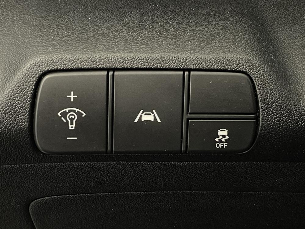 Hyundai Elantra Preferred 2021 d’occasion à vendre - 19