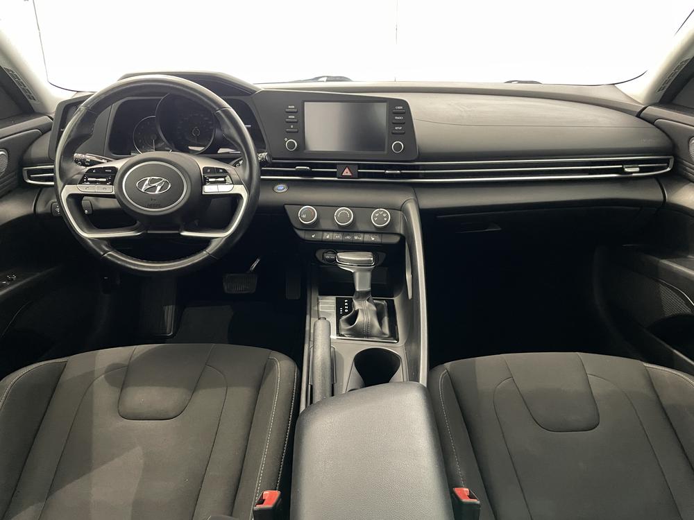 Hyundai Elantra Preferred 2021 d’occasion à vendre - 9