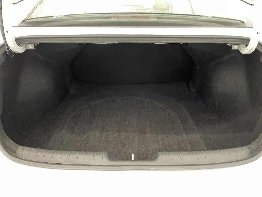 Hyundai Elantra Preferred 2021 d’occasion à vendre - 31