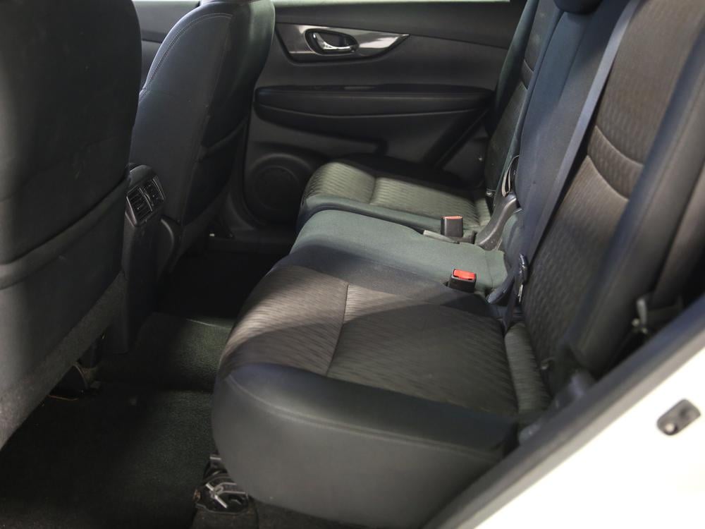 Nissan Rogue S 2017 d’occasion à vendre - 30