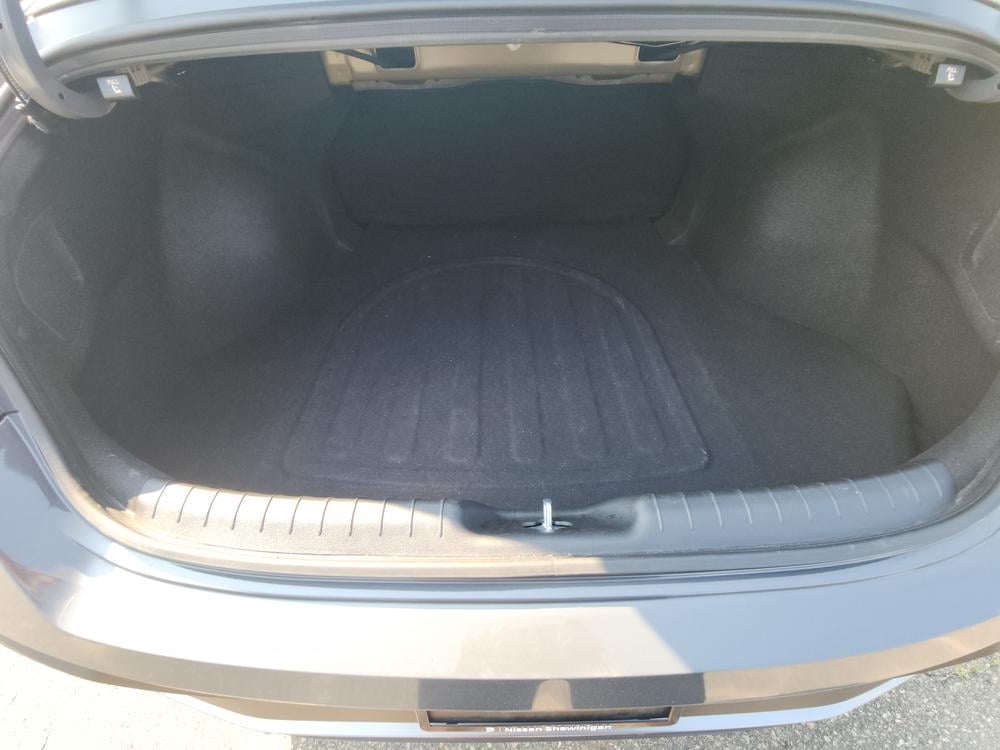 Hyundai Elantra Preferred 2024 d’occasion à vendre - 21