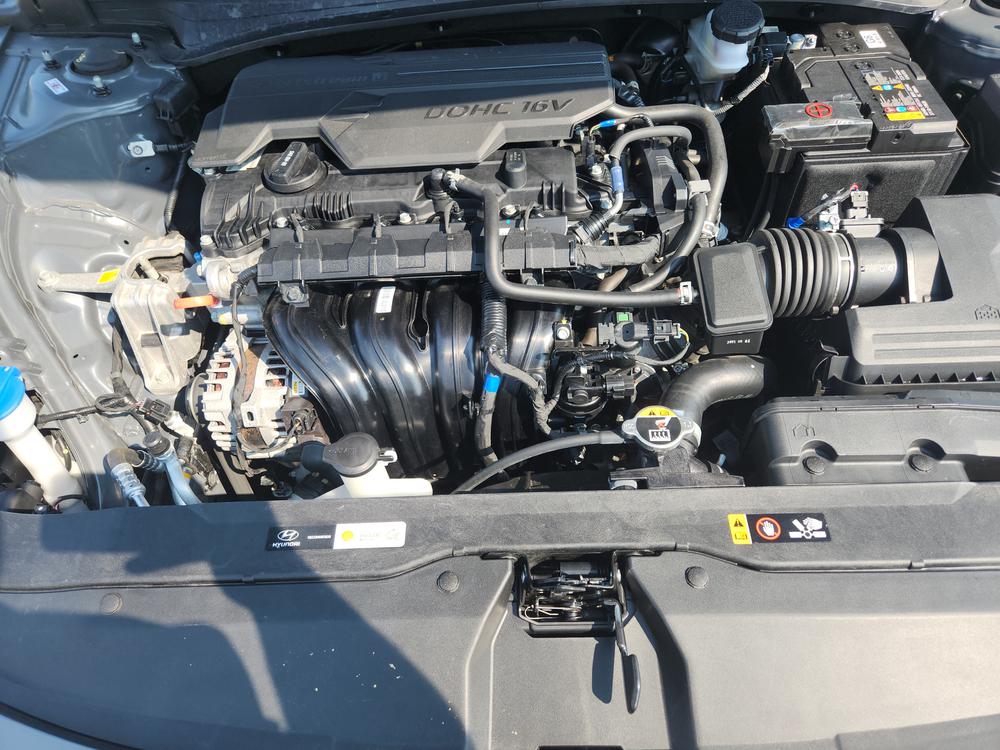 Hyundai Elantra Preferred 2024 d’occasion à vendre - 11