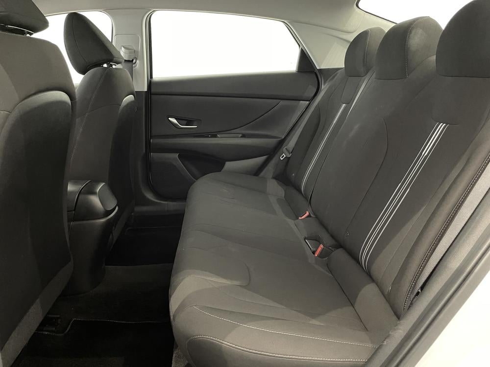 Hyundai Elantra Preferred 2021 d’occasion à vendre - 29