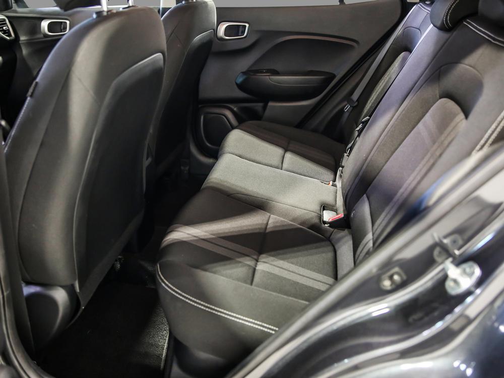 Hyundai Venue Preferred 2022 d’occasion à vendre - 30