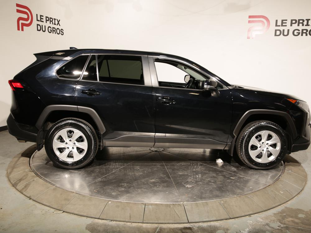 Toyota RAV4 LE 2022 d’occasion à vendre - 2