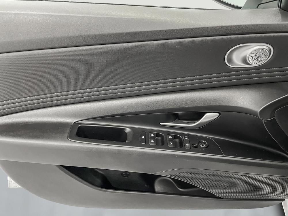 Hyundai Elantra Preferred 2021 d’occasion à vendre - 12