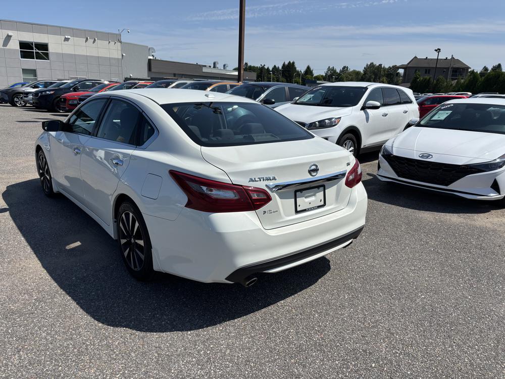 Nissan Altima 2.5 SV 2018 d’occasion à vendre - 6