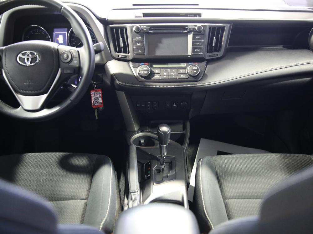 Toyota RAV4 XLE 2017 d’occasion à vendre - 26